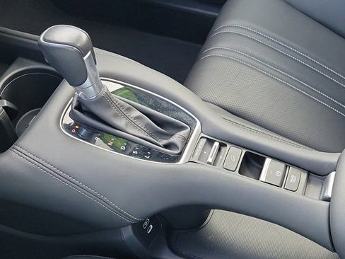 Certified 2024 Honda HR-V EX-L image 28