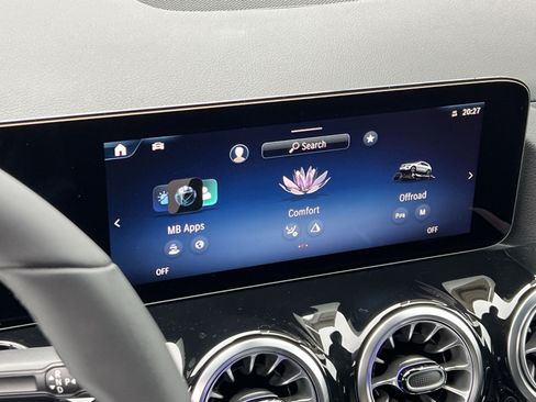 New 2026 Mercedes-Benz GLA 250 4MATIC image 18