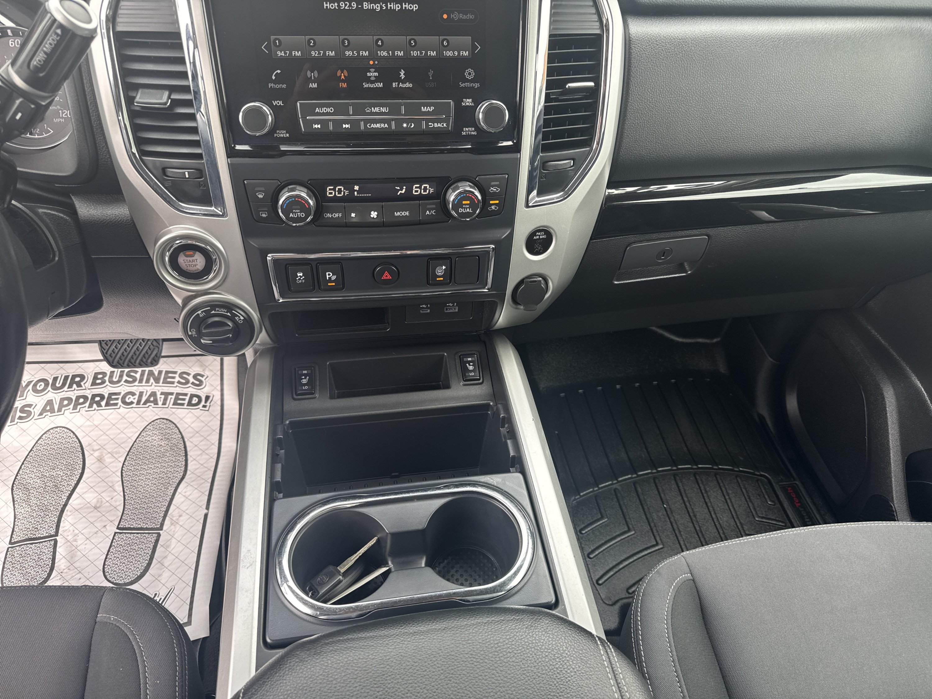 Used 2021 Nissan Titan SV w/ SV Convenience Package AWD/4WD image 17