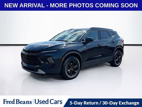 Used 2023 Chevrolet Blazer LT w/ Midnight/Sport Edition AWD/4WD image 3