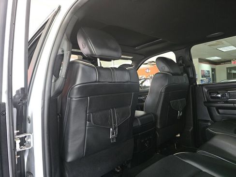 Used 2017 RAM 1500 Limited image 11