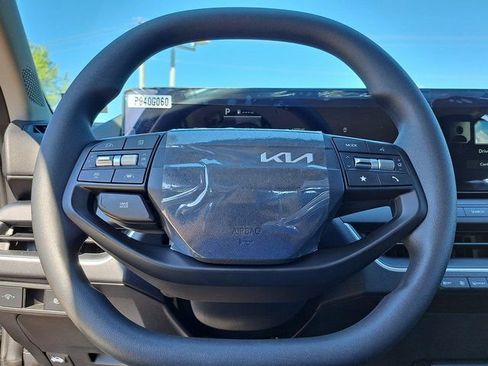 New 2026 Kia K4 FWD image 9