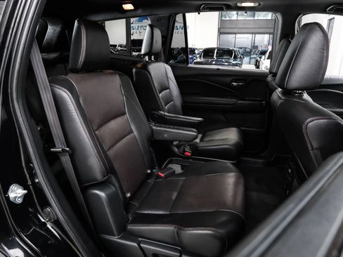 Used 2022 Honda Pilot Black Edition image 38