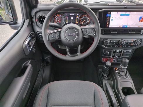 Used 2024 Jeep Wrangler Unlimited Rubicon w/ Technology Group image 16