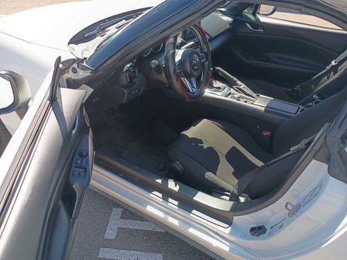 Used 2020 MAZDA MX-5 Miata Sport RWD image 12