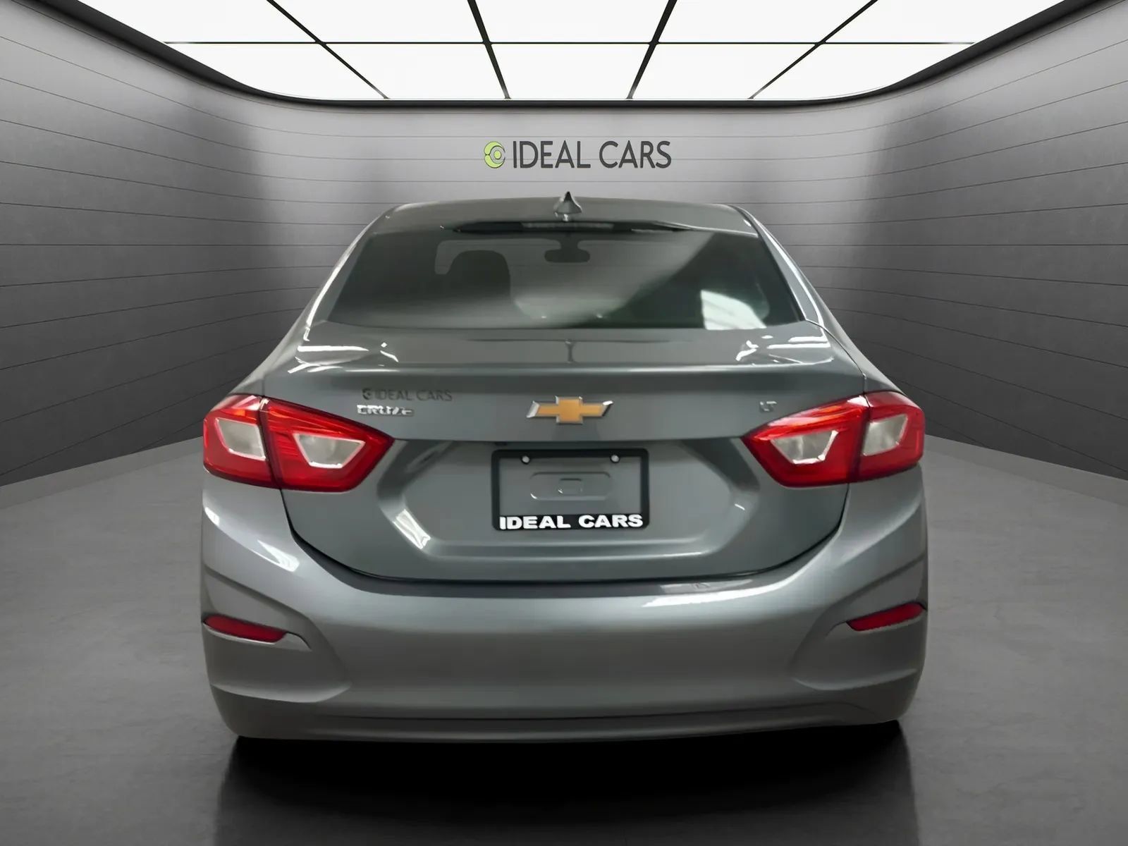 Used 2018 Chevrolet Cruze LT FWD image 6