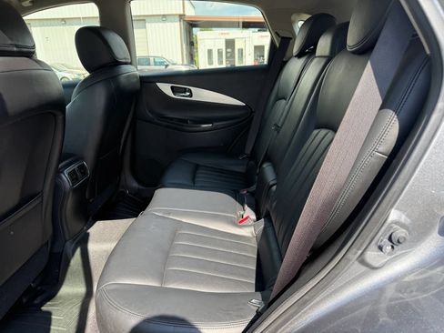 Used 2017 INFINITI QX50 AWD image 21