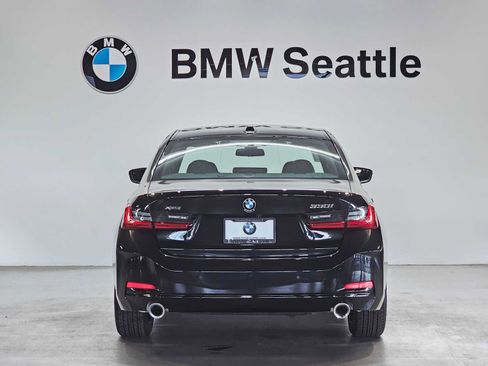 New 2025 BMW 330i xDrive Sedan w/ Convenience Package image 5