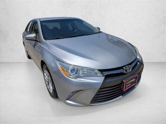 Used 2016 Toyota Camry LE FWD video 3
