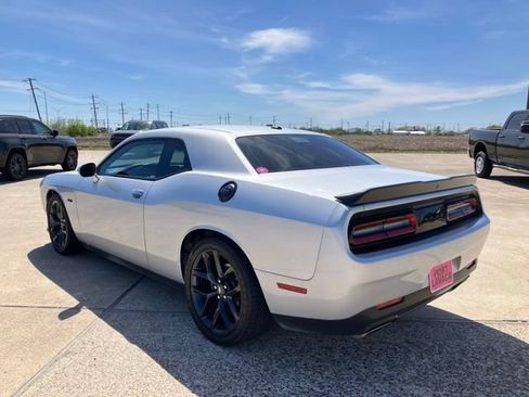 Used 2023 Dodge Challenger R/T w/ Blacktop Package RWD image 5