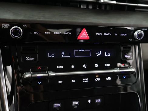 Certified 2024 Kia Carnival EX FWD image 51