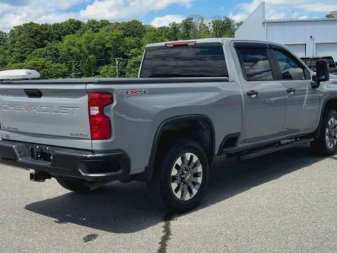 Used 2025 Chevrolet Silverado 2500 Custom AWD/4WD image 8