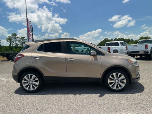 Used 2018 Buick Encore Preferred FWD image 4