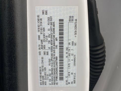 Used 2020 Ford Escape SE FWD image 19