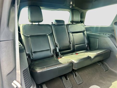 Used 2025 Ford Expedition Tremor image 29