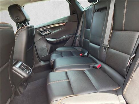 Used 2018 Chevrolet Impala Premier FWD image 18
