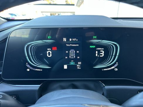 New 2025 Kia Niro EX image 26