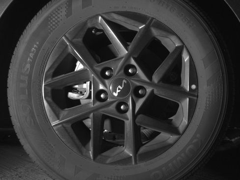 Used 2025 Kia K5 LXS image 15