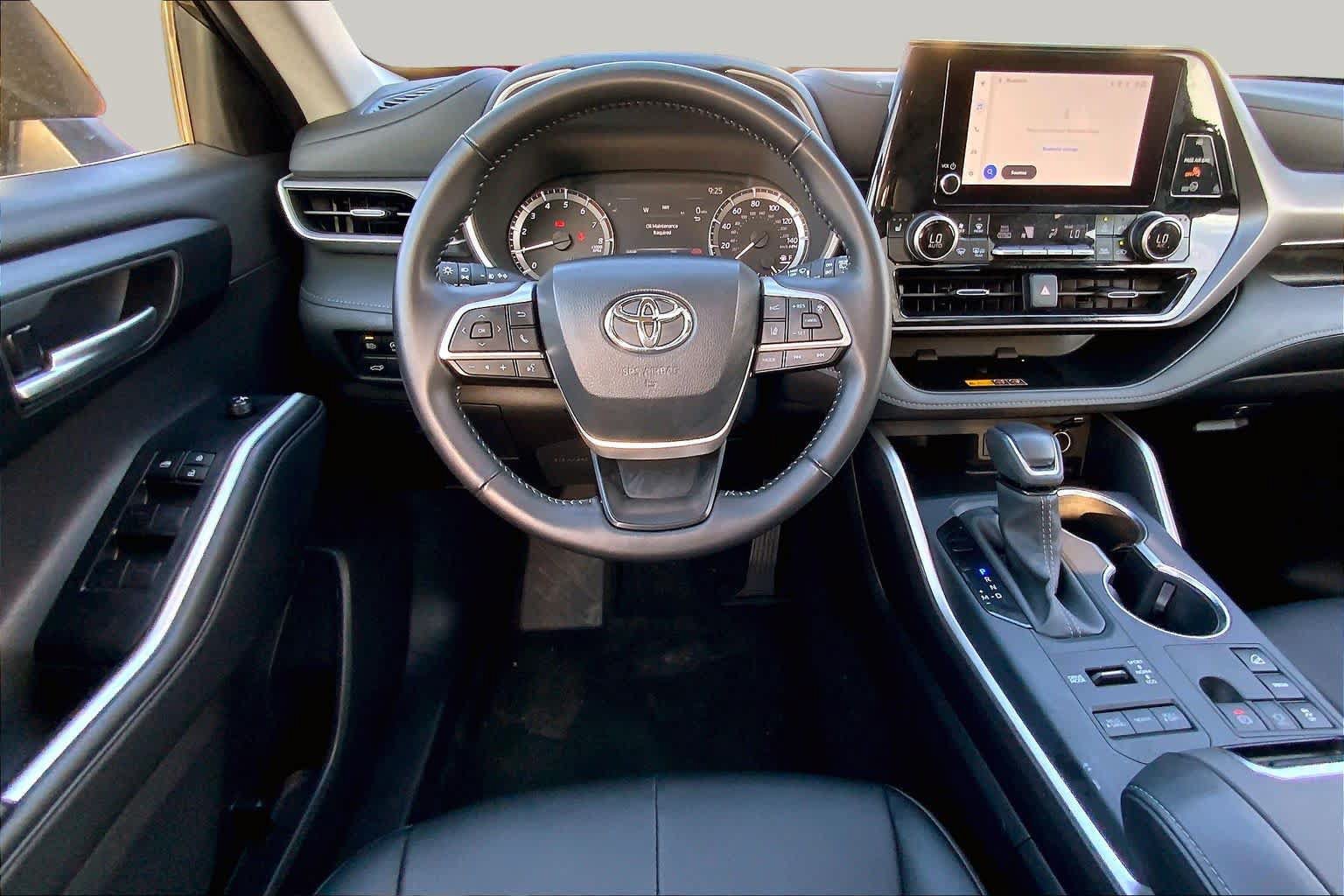 Used 2026 Toyota Highlander XLE AWD/4WD image 6