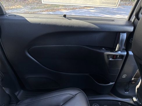 New 2026 Chrysler Pacifica Select image 31