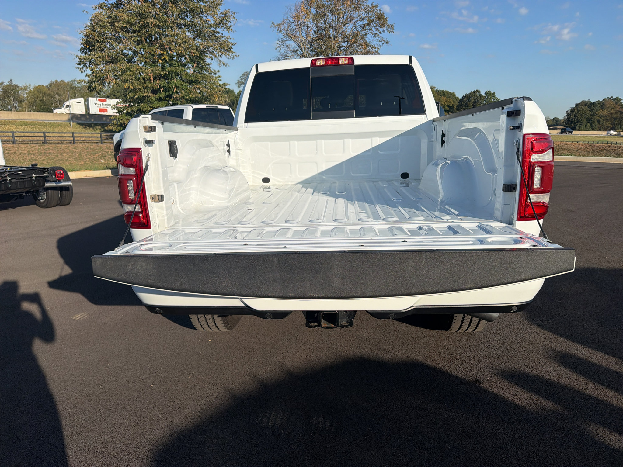 Used 2024 RAM 2500 Laramie w/ Safety Group AWD/4WD image 31