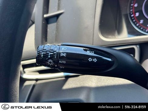 Used 2023 Hyundai Elantra SEL w/ Preferred Accessory Package FWD image 26