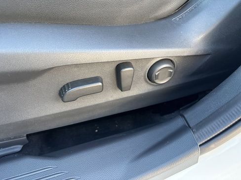 Certified 2025 Subaru Outback Onyx Edition XT image 21