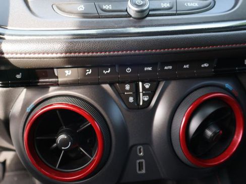 Used 2019 Chevrolet Blazer RS image 22