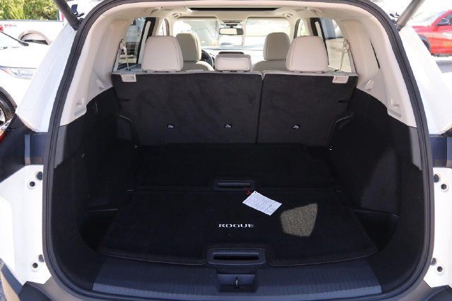 Used 2023 Nissan Rogue SL w/ SL Premium Package FWD image 8