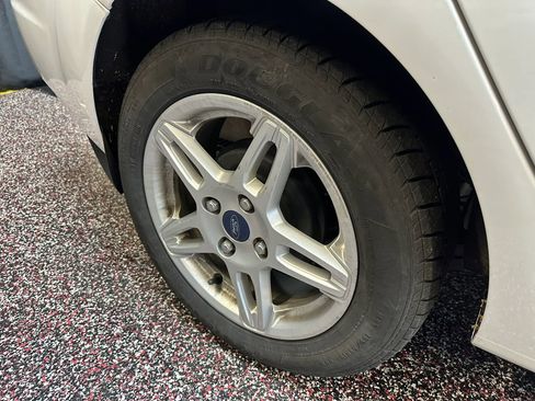 Used 2017 Ford Fiesta SE image 33