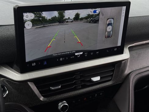 Used 2025 Ford Explorer Platinum w/ LUX Leather Package image 19