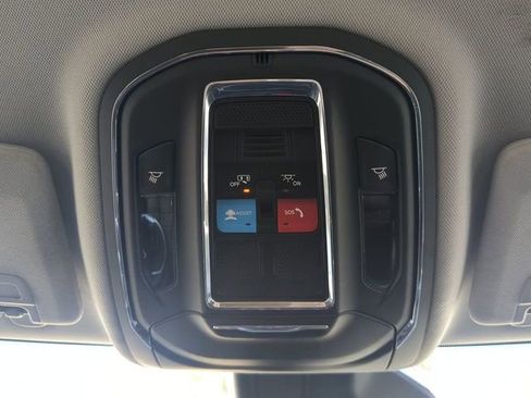 Certified 2023 Jeep Grand Cherokee Laredo image 23