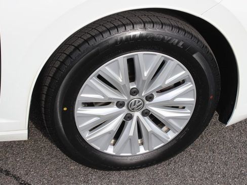 Used 2019 Volkswagen Jetta S w/ Driver Assistance Package image 31