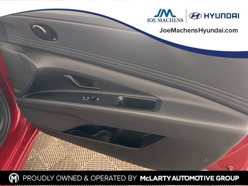 Certified 2025 Hyundai Elantra Sport image 26