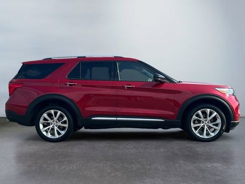 Used 2023 Ford Explorer Platinum w/ Technology Package image 6