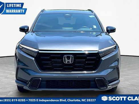 Used 2025 Honda CR-V Sport image 2
