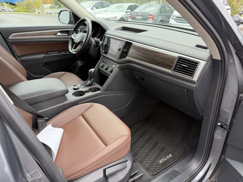 Used 2021 Volkswagen Atlas SE AWD/4WD image 35
