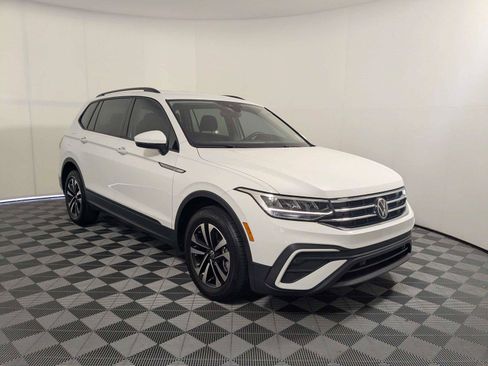 Used 2024 Volkswagen Tiguan S FWD image 4