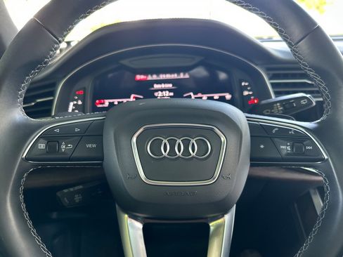 Used 2025 Audi Q8 Prestige AWD/4WD image 30