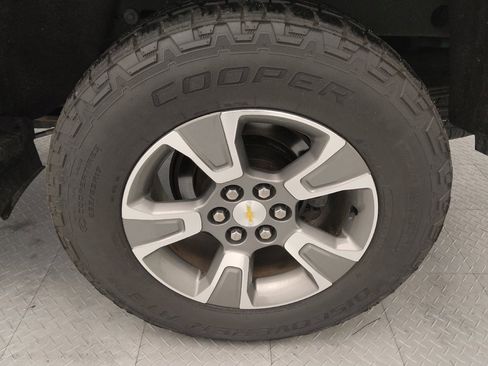 Used 2019 Chevrolet Colorado Z71 image 31