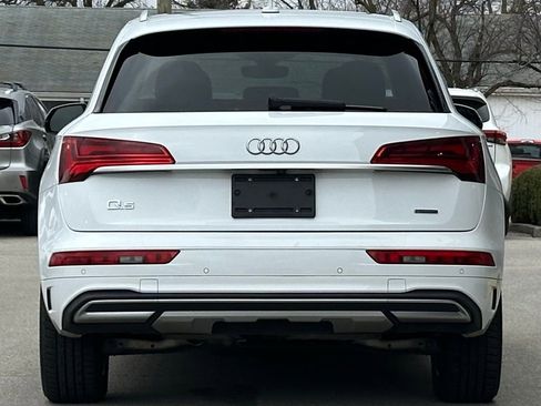 Used 2021 Audi Q5 2.0T Premium w/ Convenience Package image 9