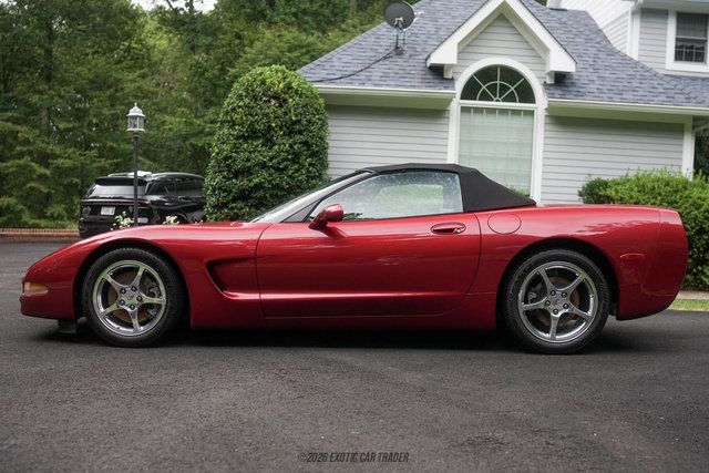Used 2004 Chevrolet Corvette Convertible w/ Preferred Equipment Group RWD image 22