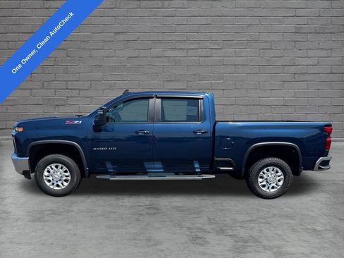 Used 2023 Chevrolet Silverado 3500 LT w/ Convenience Package AWD/4WD image 2