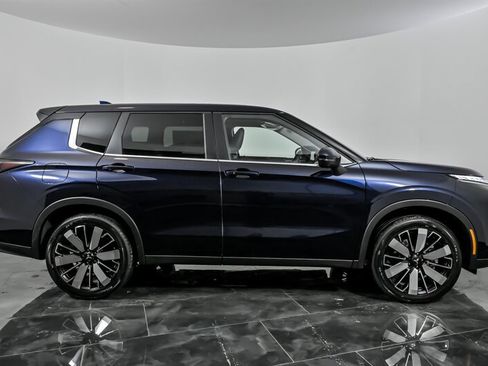 New 2026 Mitsubishi Outlander SE image 9