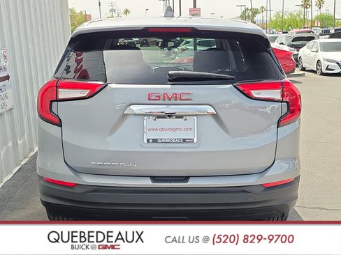 Used 2024 GMC Terrain SLE FWD image 6