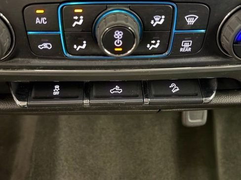 Used 2017 Chevrolet Silverado 1500 LT w/ All Star Edition AWD/4WD image 26