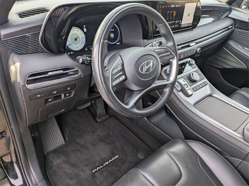 Used 2023 Hyundai Palisade Calligraphy image 7