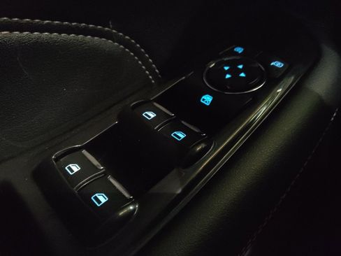 Used 2018 Ford Edge Titanium image 27