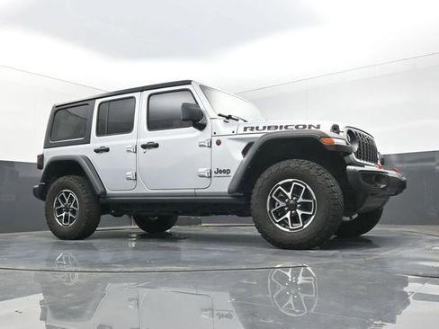 Used 2024 Jeep Wrangler Unlimited Rubicon w/ Technology Group AWD/4WD image 48