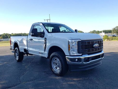New 2026 Ford F350 XL w/ FX4 Off-Road Package AWD/4WD image 3